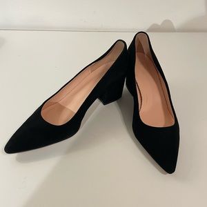 Used suede J Crew thick heel pointy toed pumps. Size 9.5